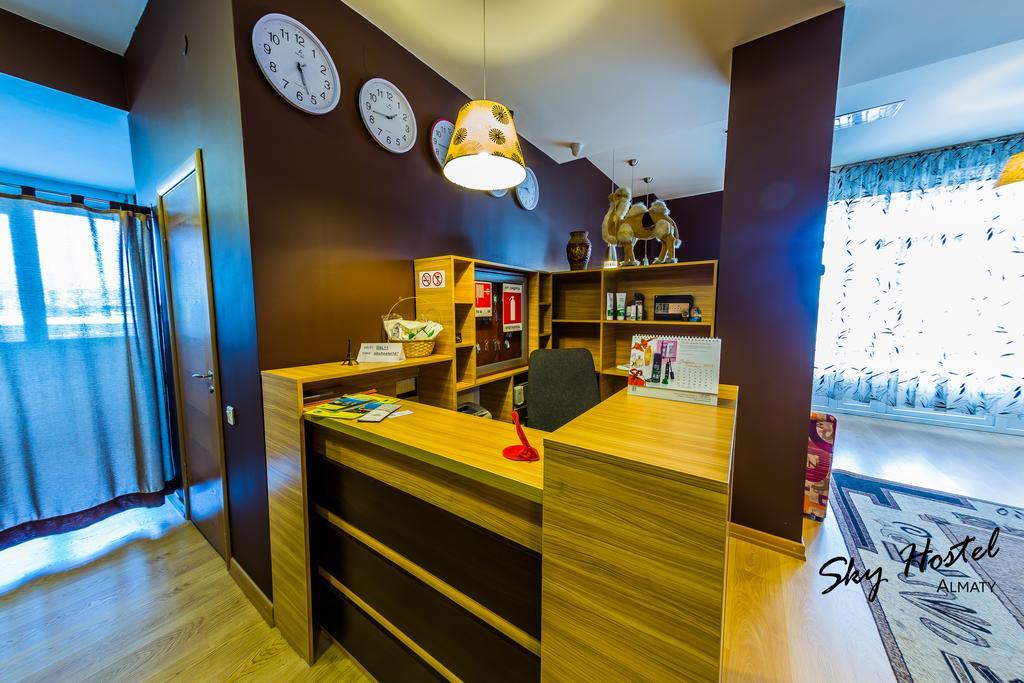 Sky Hostel Almatý Habitación foto